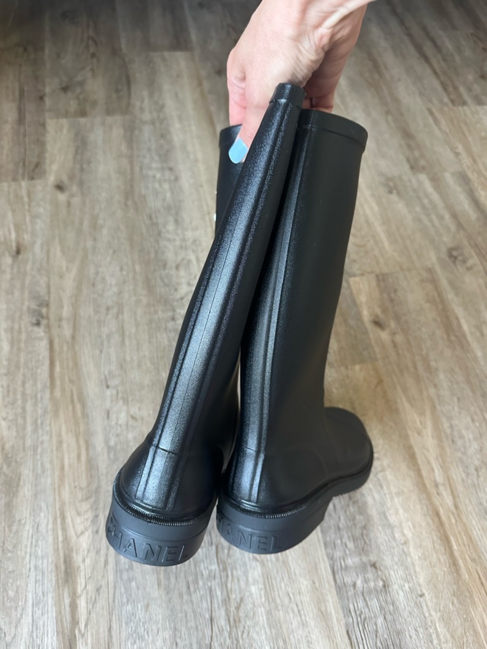 CHANEL Black Rain Boots with White CC Logo - Picture 7 of 8